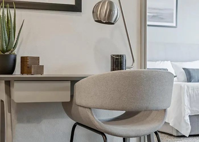 Landing Modern With Amazing Amenities Apartment *